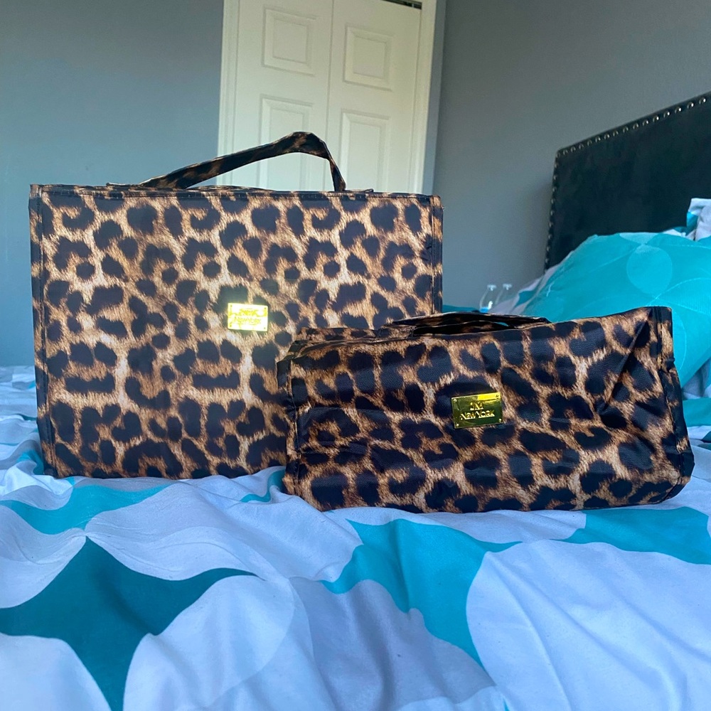 Joy Mangano Make up Bag w/ Travel Size bag